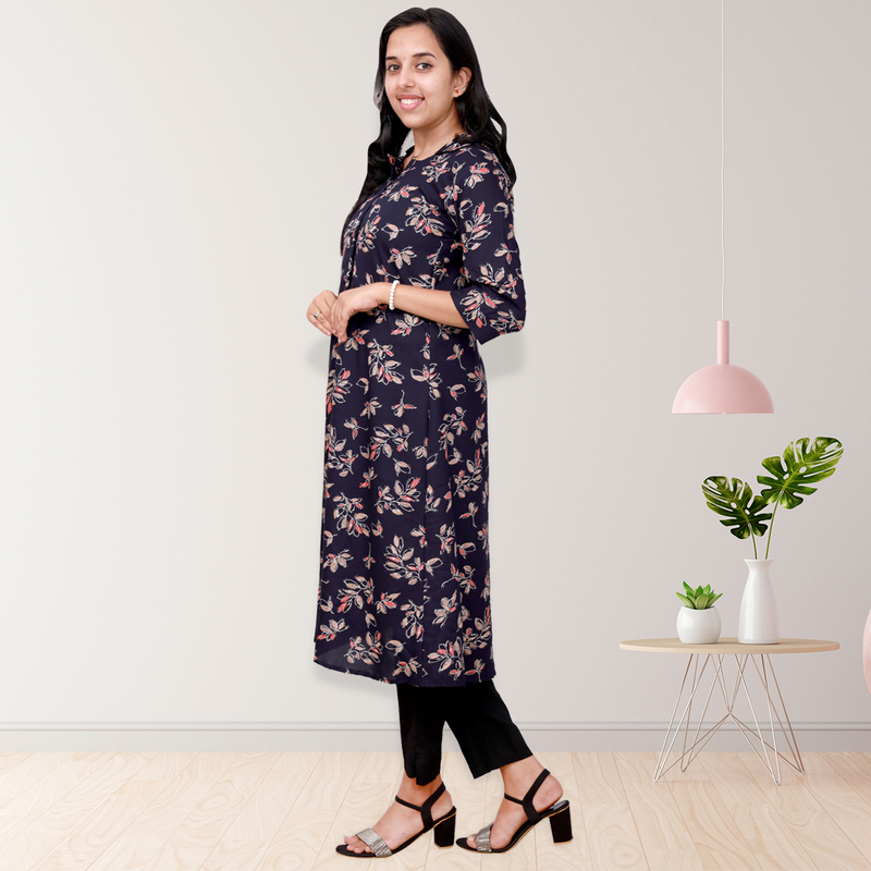 Aami feeling foil "a" line top - navy blue with floral foil print