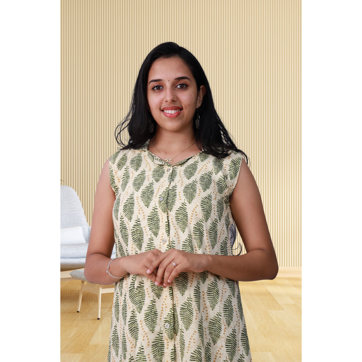 Shiya Sleeveless White and Green Leafy Print Shiya Sleeveless White and Green Leafy Print