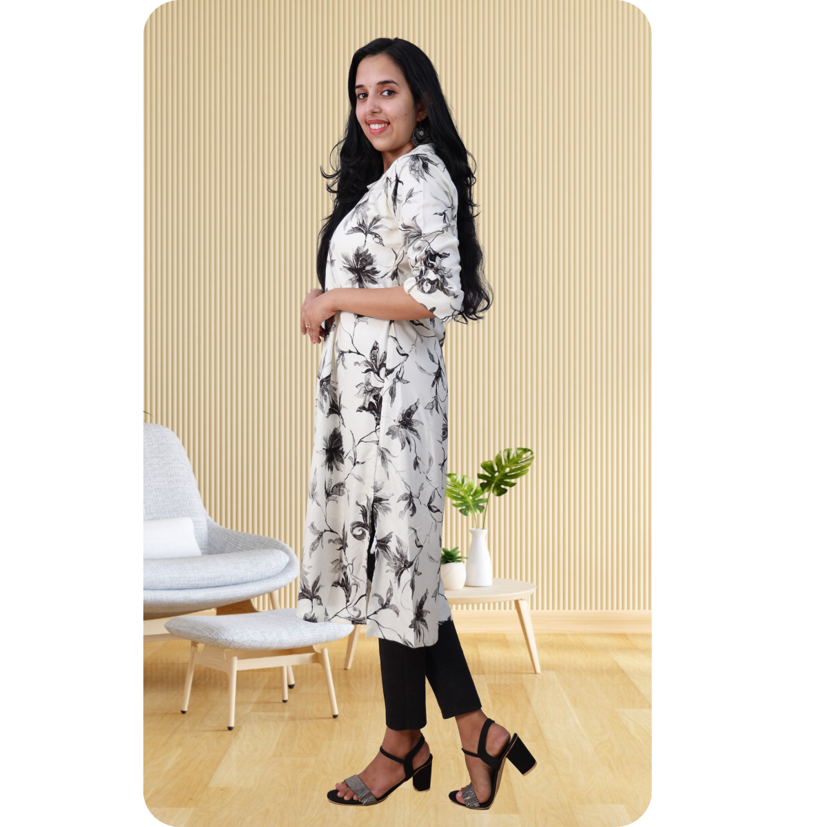 Zahari A Line top white & black Zahari A Line top white & black